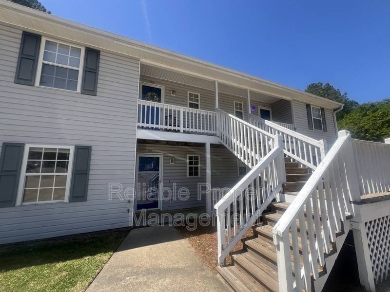 Apartment for rent at 341 S Moore St, Clayton, NC 27520