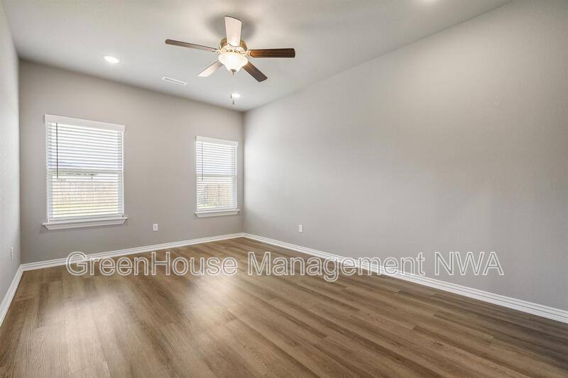 House for rent at 210 Williams Court, Bentonville, AR 72713