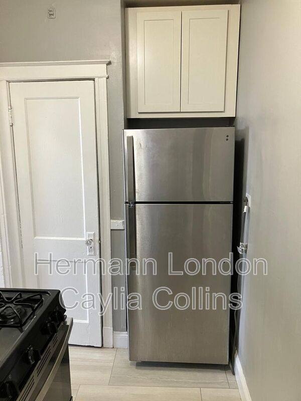 Apartment for rent at 6918 Moellenhoff St #2F, Saint Louis, MO 63109