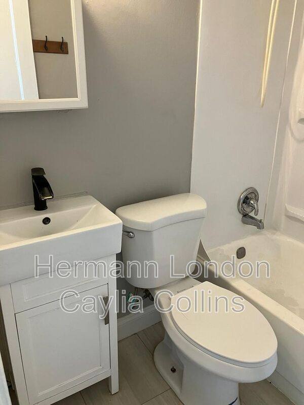 Apartment for rent at 6918 Moellenhoff St #2F, Saint Louis, MO 63109