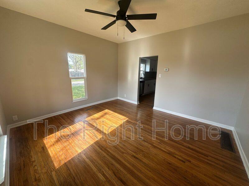 House for rent at 4444 N 60th St, Lincoln, NE 68507
