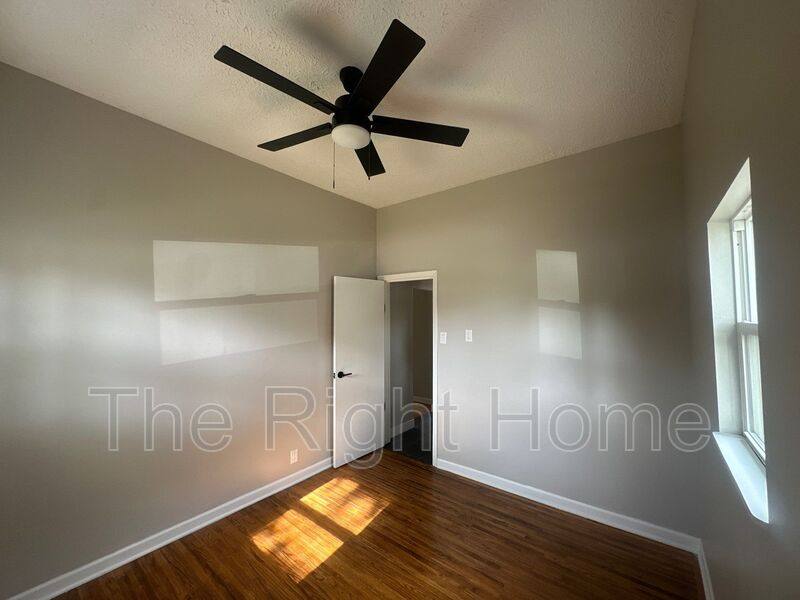 House for rent at 4444 N 60th St, Lincoln, NE 68507