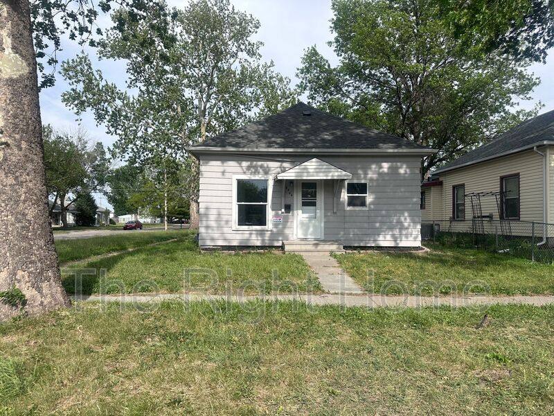 House for rent at 4444 N 60th St, Lincoln, NE 68507