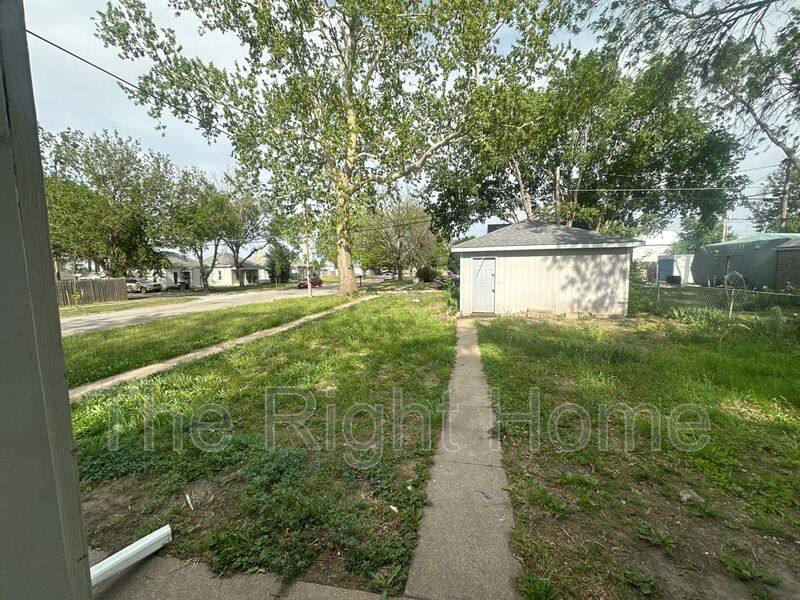 House for rent at 4444 N 60th St, Lincoln, NE 68507