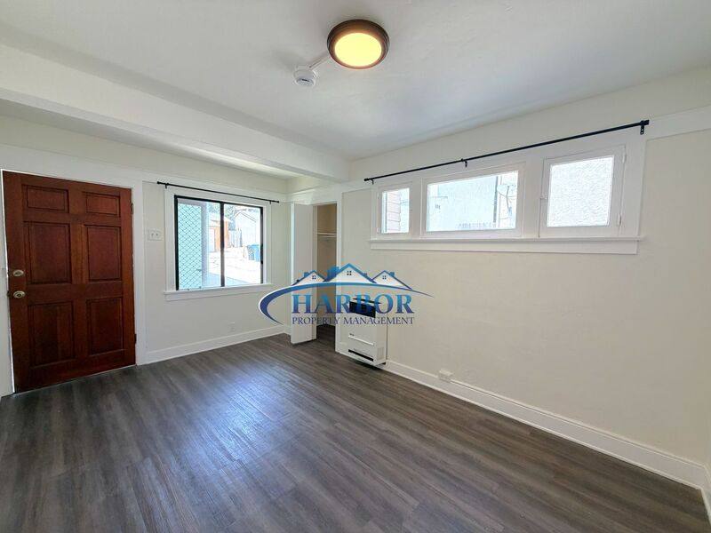 House for rent at 714-718 1 2 W 40th St #718, San Pedro, CA 90731