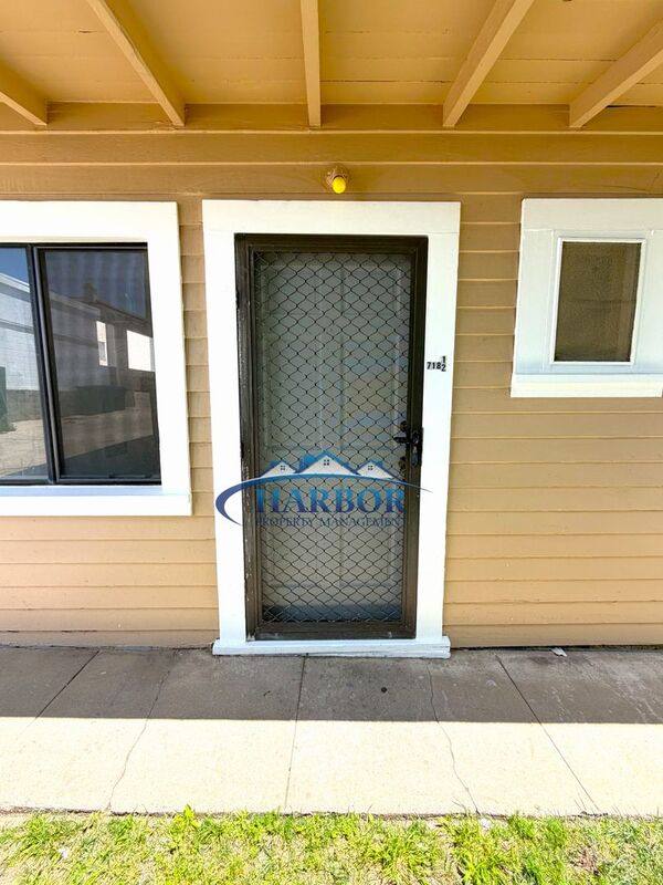 House for rent at 714-718 1 2 W 40th St #718, San Pedro, CA 90731