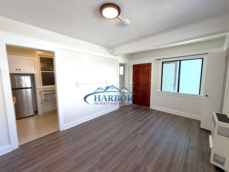 House for rent at 714-718 1 2 W 40th St #718, San Pedro, CA 90731