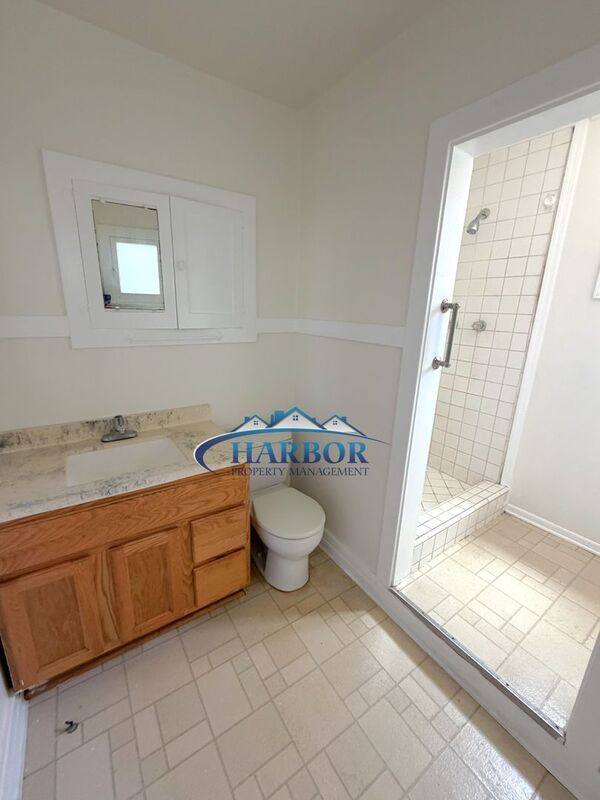 House for rent at 714-718 1 2 W 40th St #718, San Pedro, CA 90731