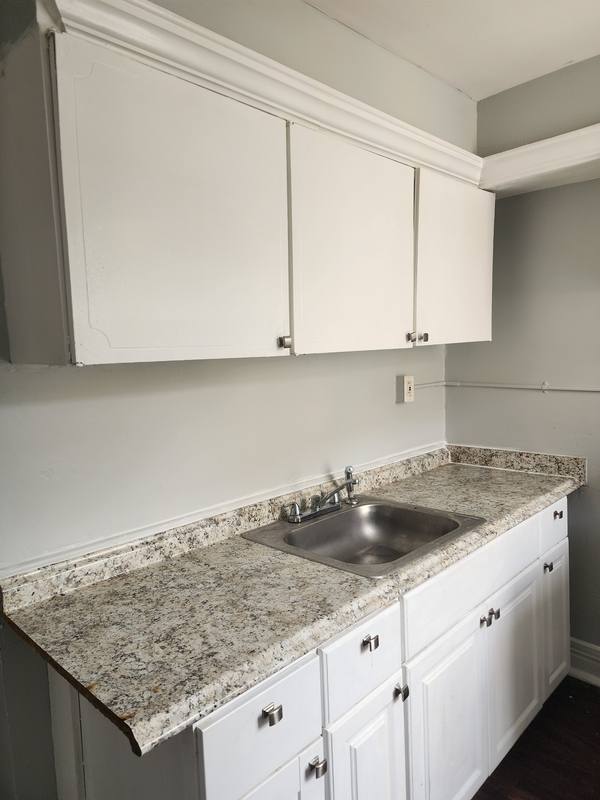 468 Main St #3, Poughkeepsie, NY 12601 - Apartment for Rent - Image 2