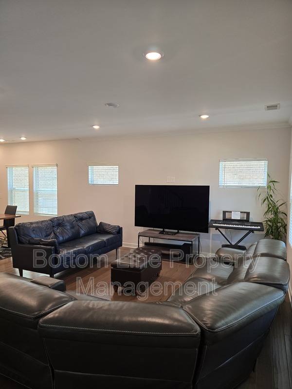 House for rent at 1221 Colgher St, Charlotte, NC 28227
