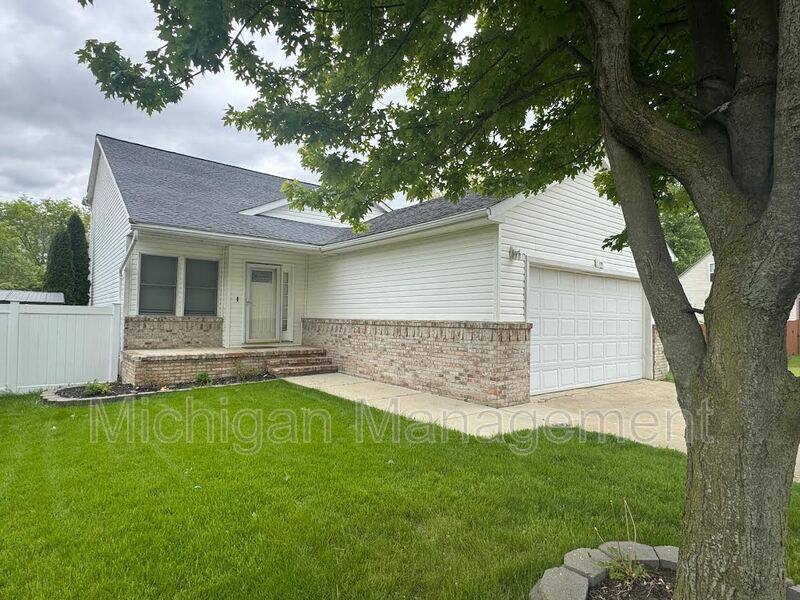 House for rent at 11099 Grover St, Romulus, MI 48174