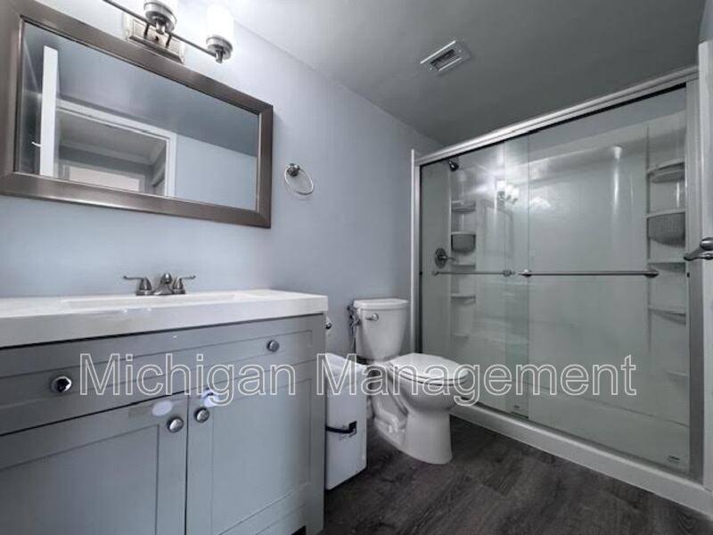 Condo for rent at 22700 Garrison St #604, Dearborn, MI 48124