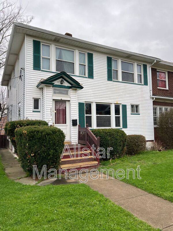 Apartment for rent at 4859 E 97th St #DOWN, Cleveland, OH 44125