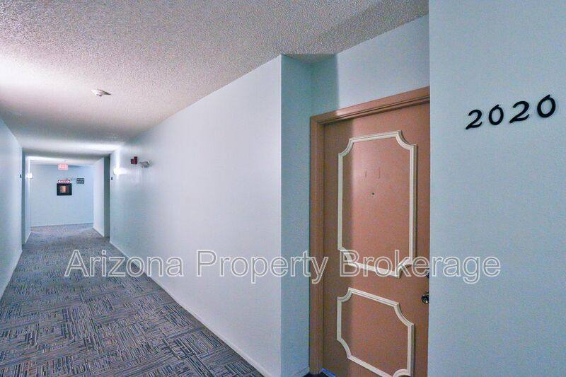Apartment for rent at 3033 E Devonshire Ave #2020, Phoenix, AZ 85016