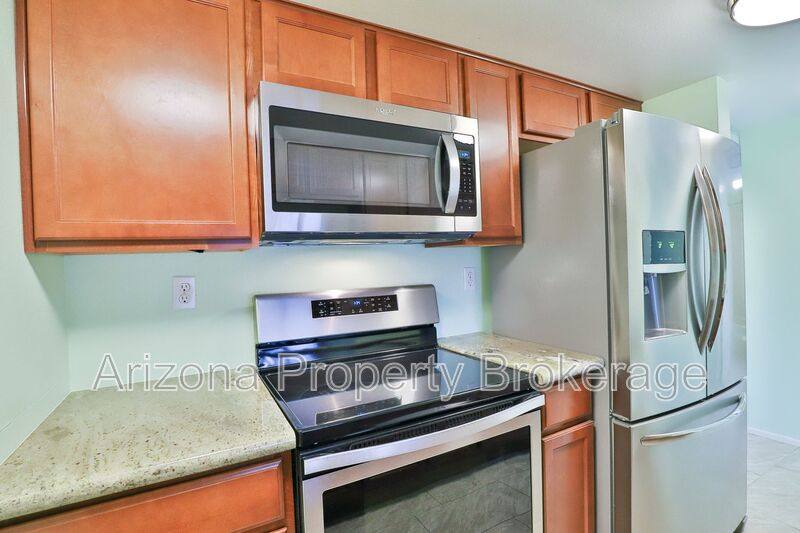 Apartment for rent at 3033 E Devonshire Ave #2020, Phoenix, AZ 85016