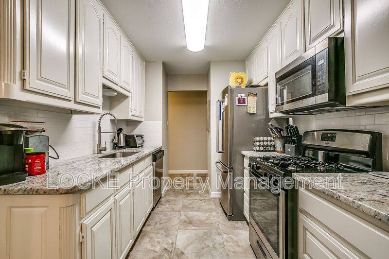 House for rent at 512 Stallion Lane, Fort Worth, TX 76179