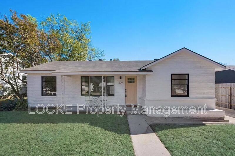 House for rent at 209 Westfork Dr, Fort Worth, TX 76114