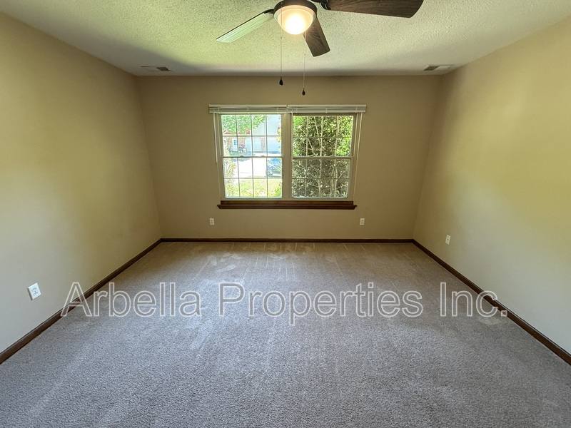 Condo for rent at 1608 Herrin Dr, Johnson City, TN 37604