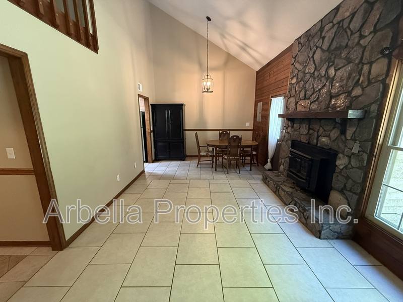 Condo for rent at 1608 Herrin Dr, Johnson City, TN 37604