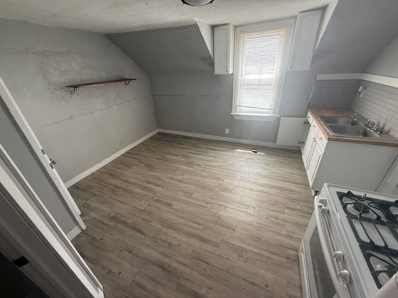 Apartment for rent at 4067 E 57th St #UPSTAIRS, Cleveland, OH 44105