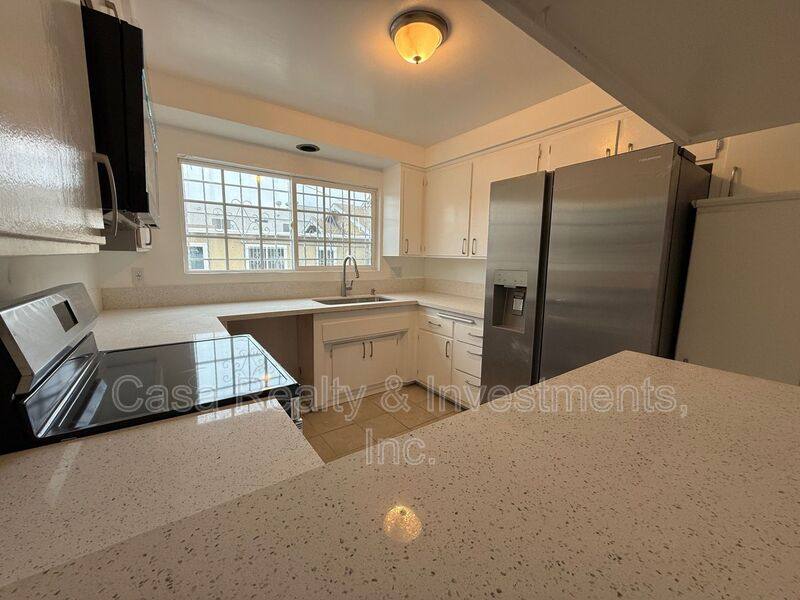 Townhouse for rent at 16920 S Vermont Ave #D, Gardena, CA 90247