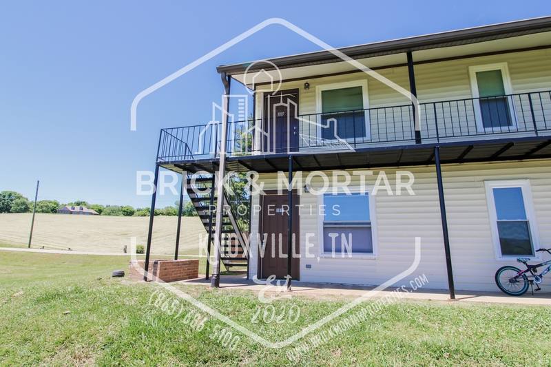 Apartment for rent at 1017 Clendenen Rd, Maryville, TN 37801