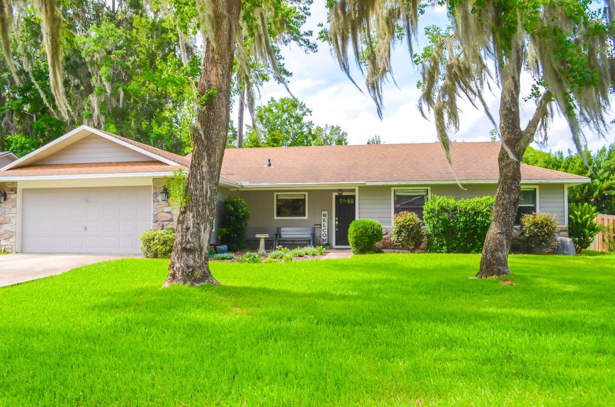 House for rent at 10930 NW 35th Place, Gainesville, FL 32606