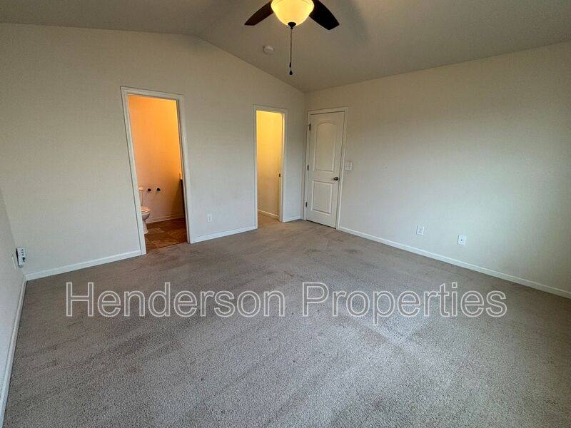 Townhouse for rent at 817 Ranchero St, Statesville, NC 28677