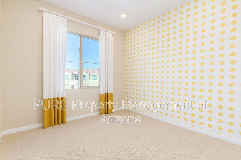 Townhouse for rent at 4548 S Renaissance Dr #102, Gilbert, AZ 85297