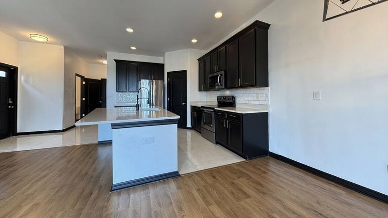 Townhouse for rent at 4978 White Sanderling Court #1, Tampa, FL 33619