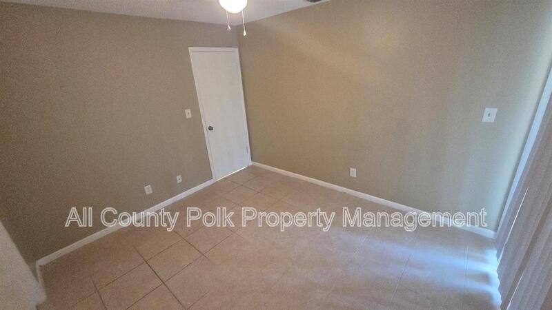 Apartment for rent at 4917 Malibu Court, Lakeland, FL 33811