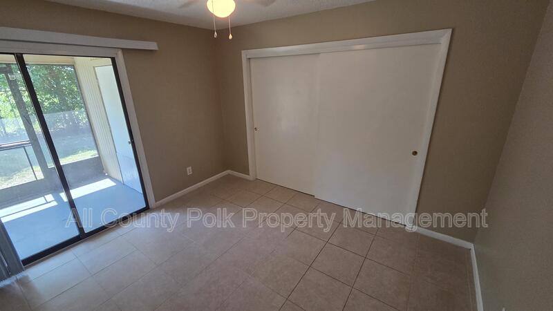 Apartment for rent at 4917 Malibu Court, Lakeland, FL 33811