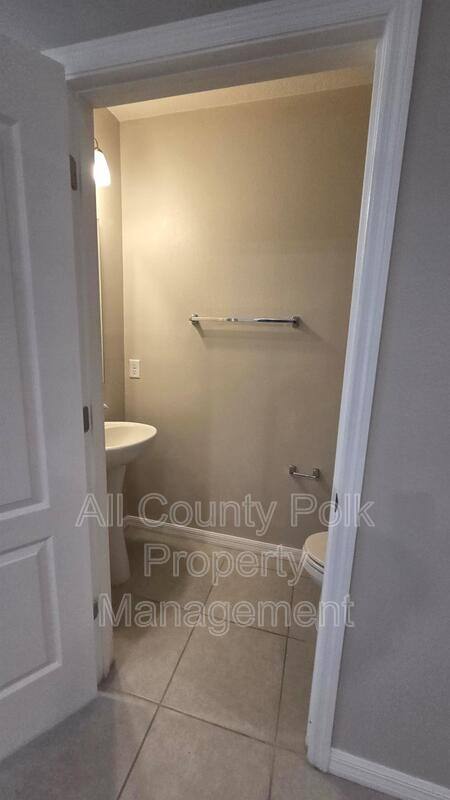 Townhouse for rent at 3867 Hampstead Lane, Lakeland, FL 33810