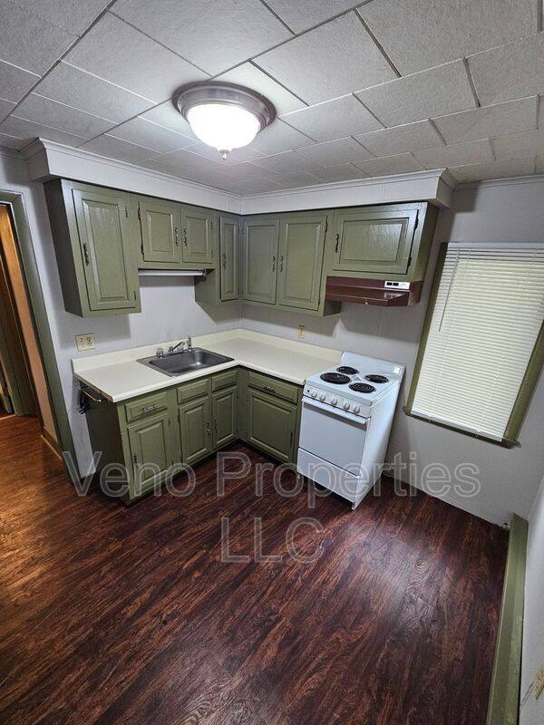 16-18 Division St #16 B, Cambridge, NY 12816 - Apartment for Rent - Image 2