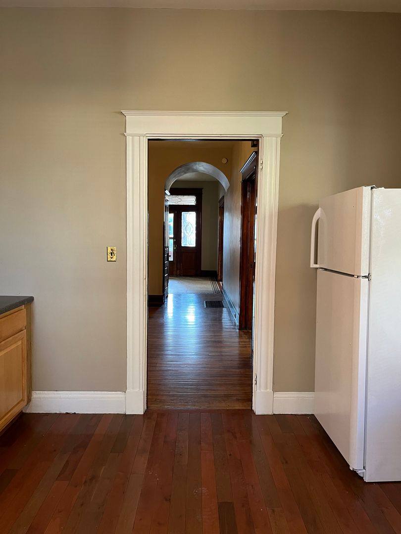 Apartment for rent at 2102 Maryland Ave, Covington, KY 41014