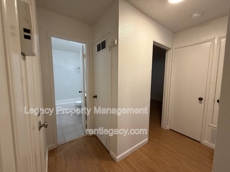 Apartment for rent at 2125 Northwood Circle #D, Concord, CA 94520