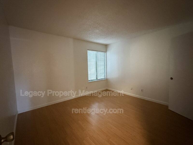 Apartment for rent at 2125 Northwood Circle #D, Concord, CA 94520