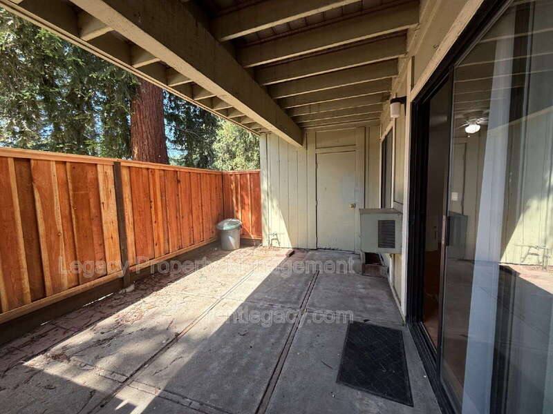 Apartment for rent at 2125 Northwood Circle #D, Concord, CA 94520