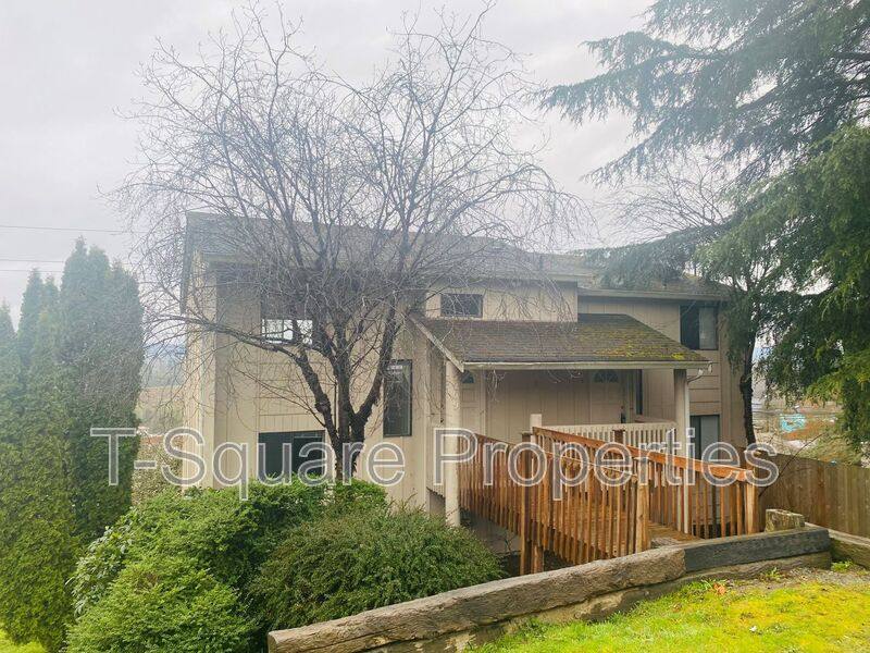House for rent at 5209 S 4th Ave #A, Everett, WA 98203