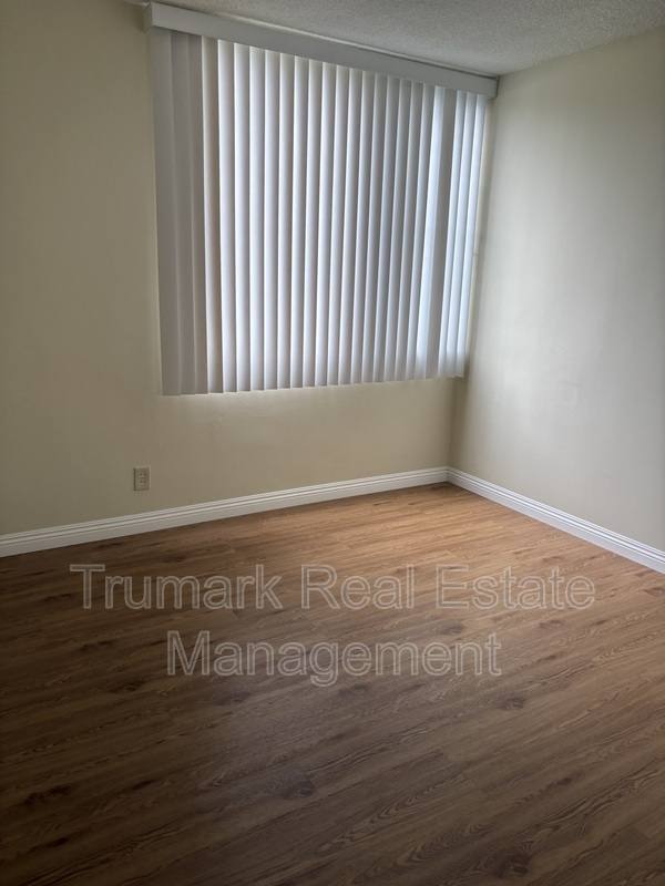 Apartment for rent at 3830 Orangedale Ave #3, Montrose, CA 91020