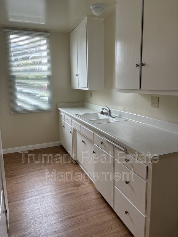 Apartment for rent at 3830 Orangedale Ave #3, Montrose, CA 91020