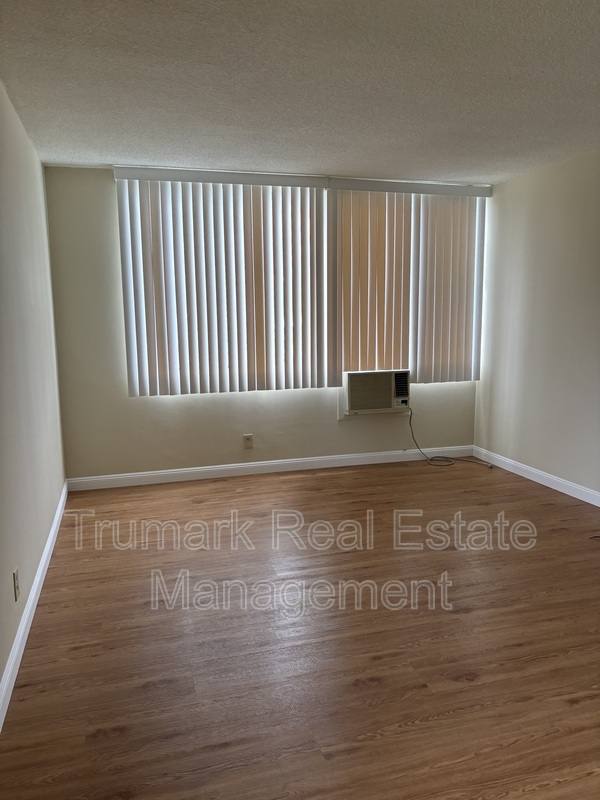 Apartment for rent at 3830 Orangedale Ave #3, Montrose, CA 91020