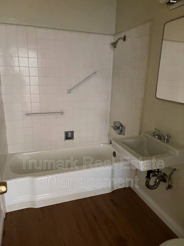 Apartment for rent at 3830 Orangedale Ave #3, Montrose, CA 91020