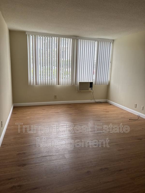 Apartment for rent at 3830 Orangedale Ave #3, Montrose, CA 91020
