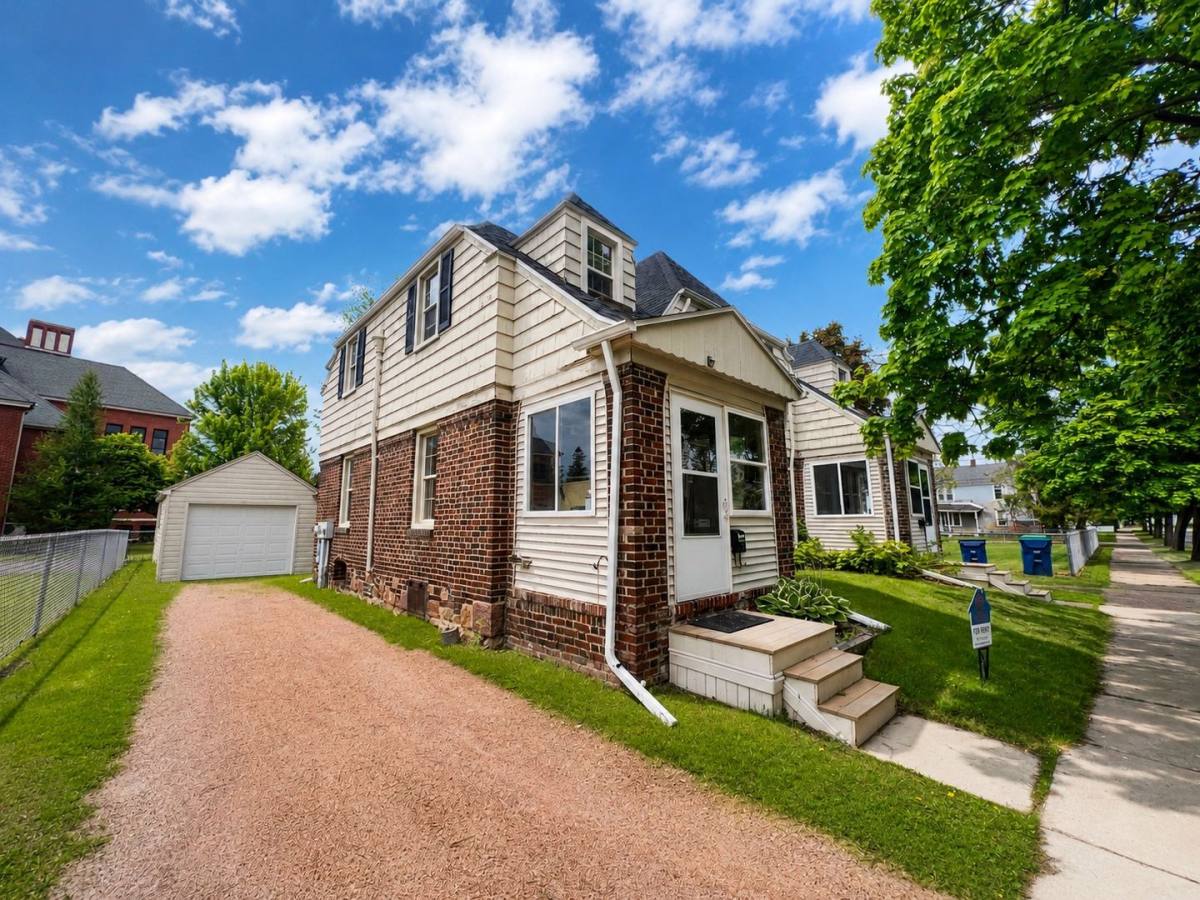 Townhouse for rent at 620-622 Henrietta, Wausau, WI 54403