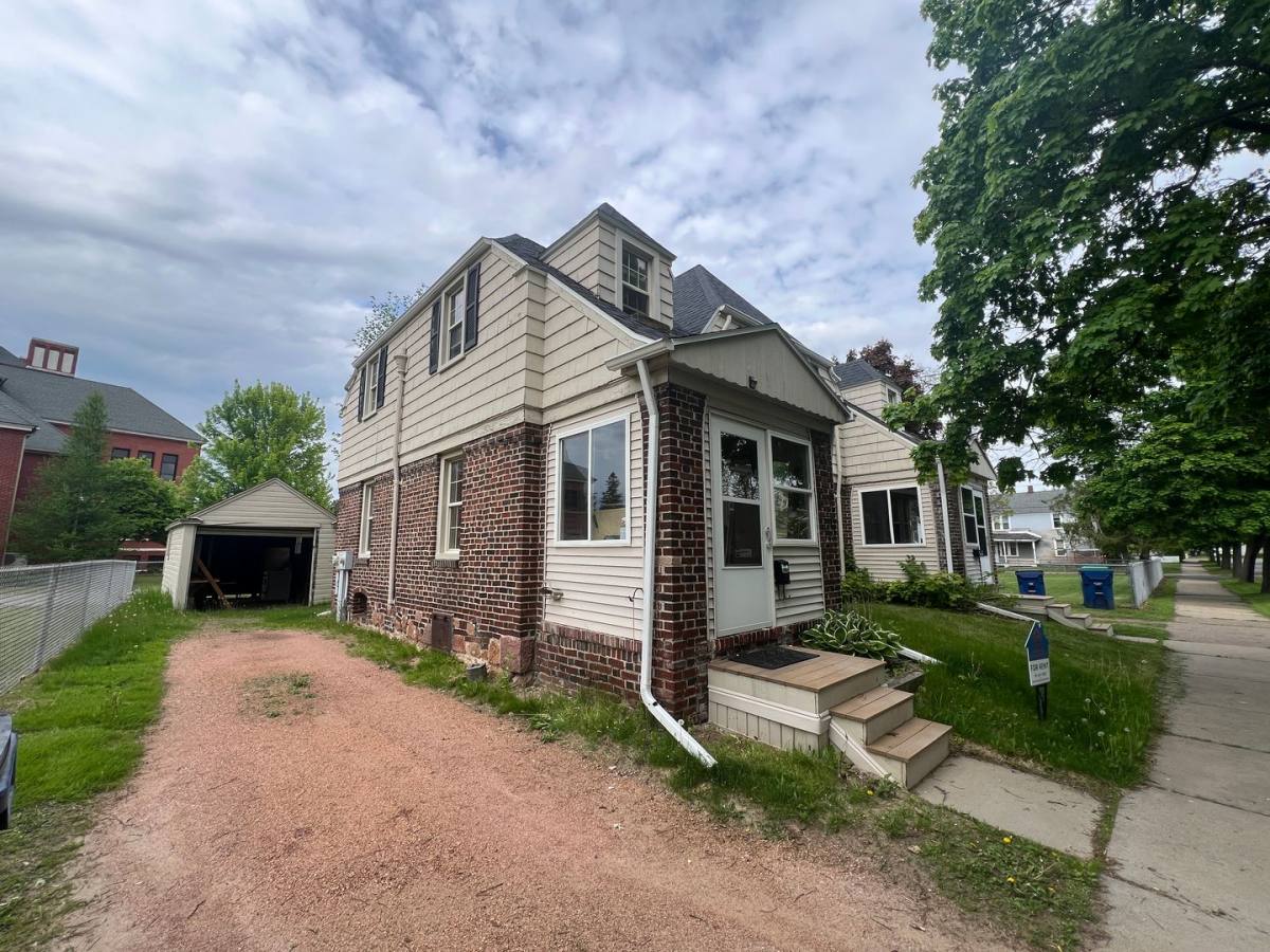 Townhouse for rent at 620-622 Henrietta, Wausau, WI 54403