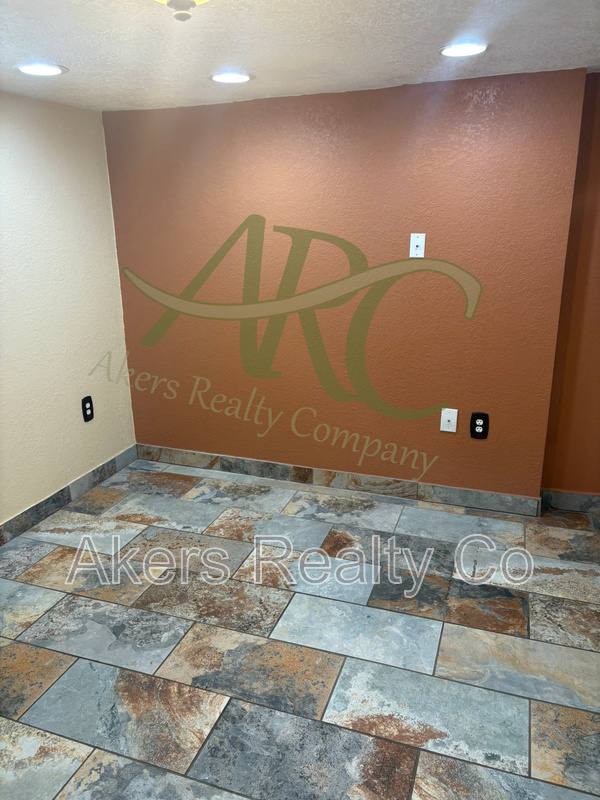 Apartment for rent at 123 Van Buren St #DOWNSTAIRS, Pueblo, CO 81004