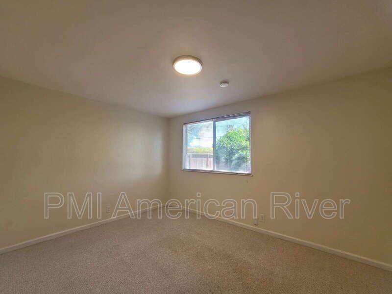 House for rent at 881 Beardsley Dr, West Sacramento, CA 95605