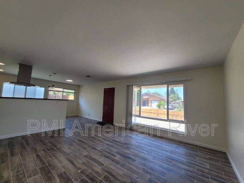 House for rent at 881 Beardsley Dr, West Sacramento, CA 95605