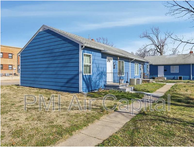 Apartment for rent at 4910 E Gilbert St, Wichita, KS 67218